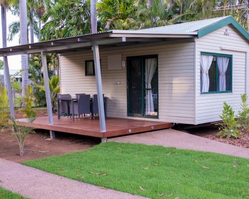 Poolside Cabins at Kimberleyland Waterfront Holiday Park Kununurra Western Australia