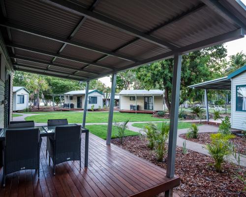 Poolside Cabins at Kimberleyland 