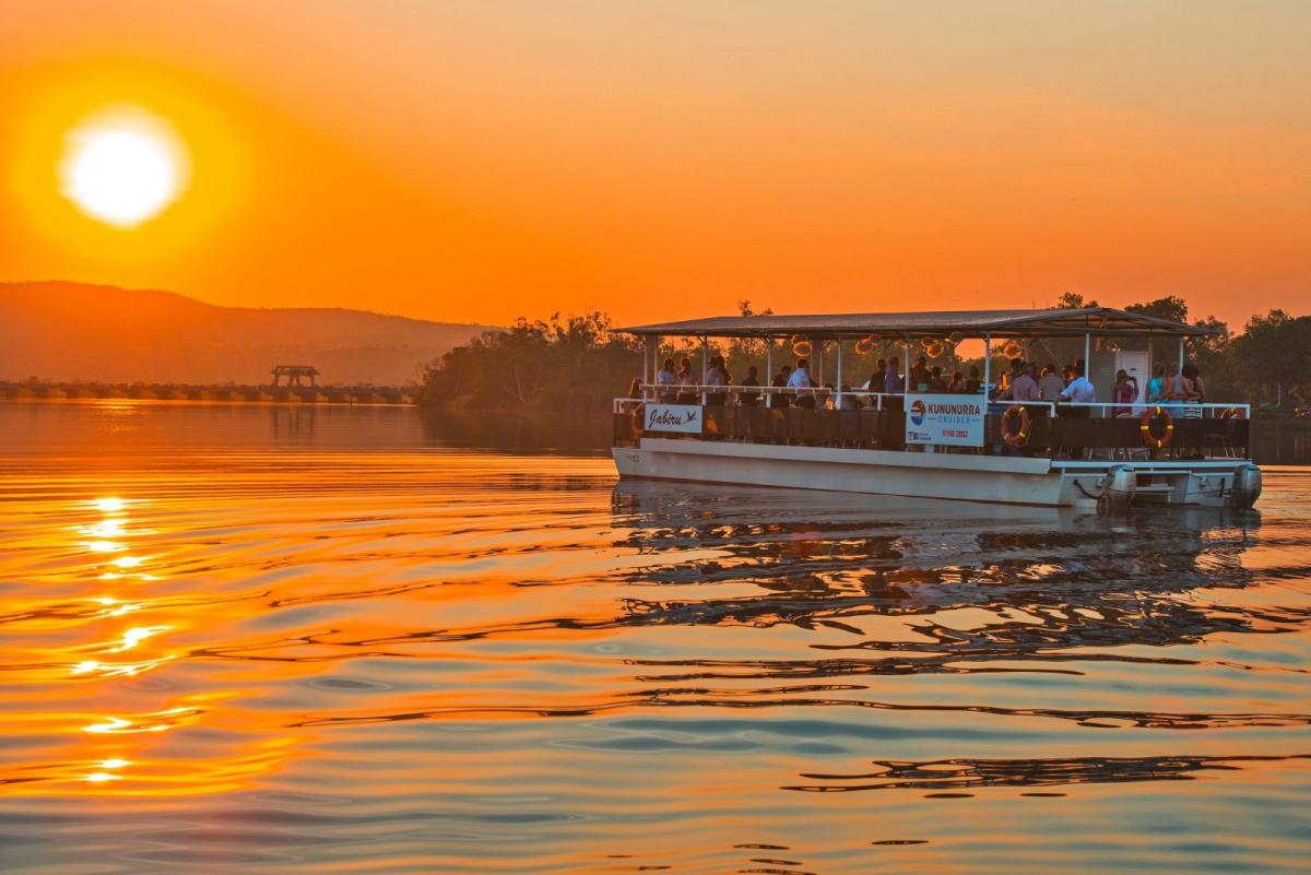 Kununurra Cruises Sunset BBQ Dinner 